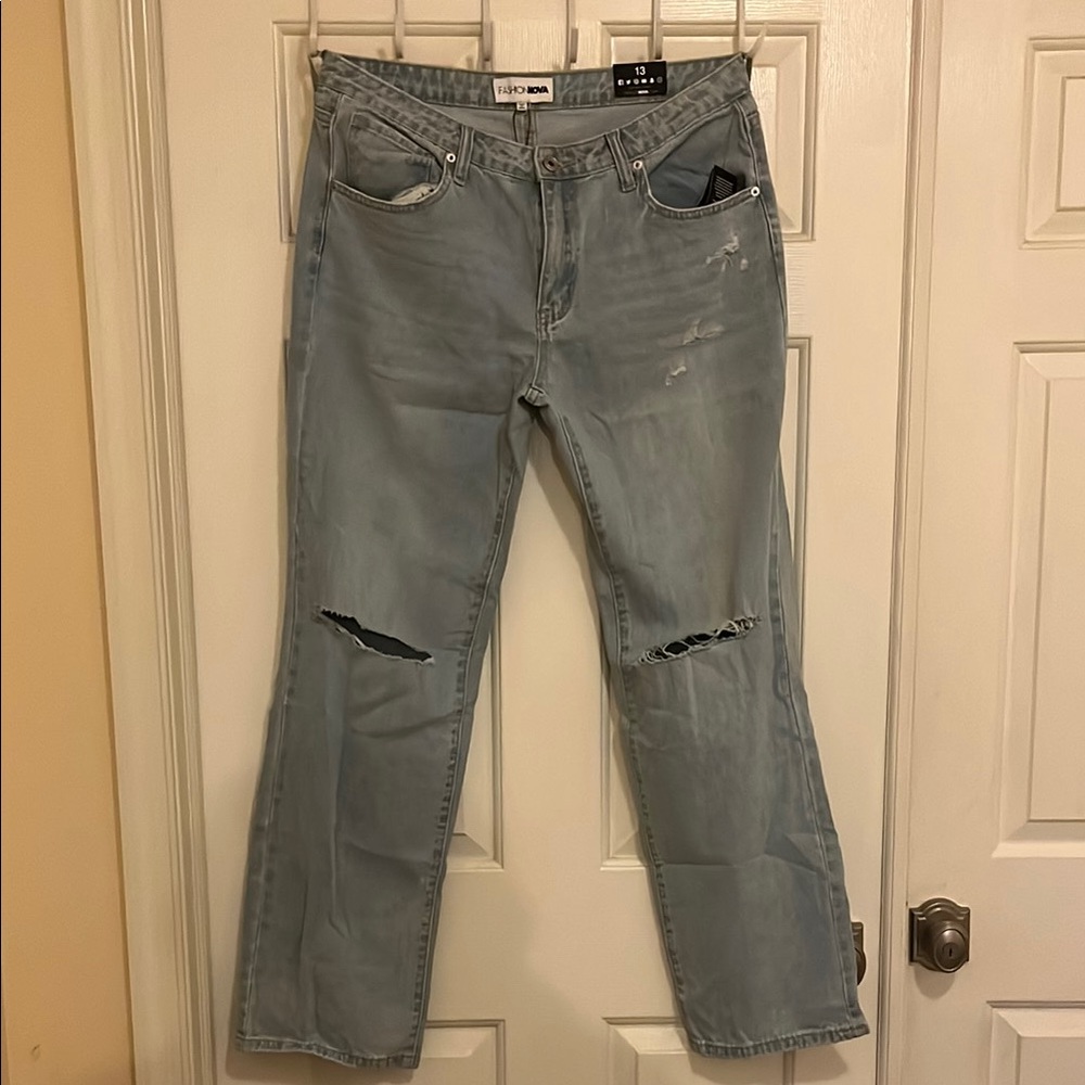 Light Blue Distressed Women's Jeans